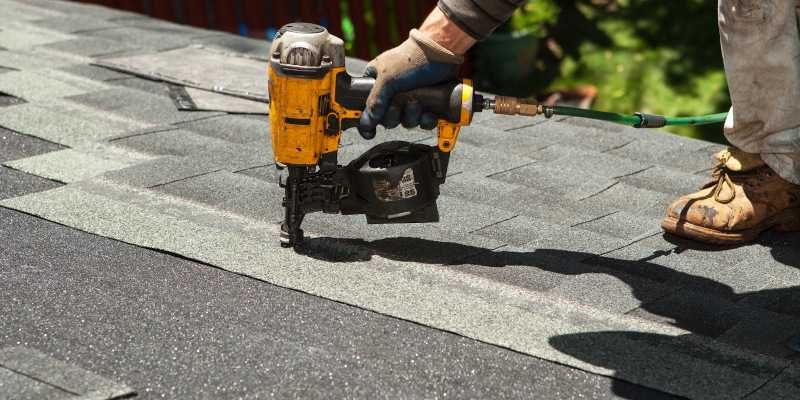 Roofer in North Little Rock, Arkansas